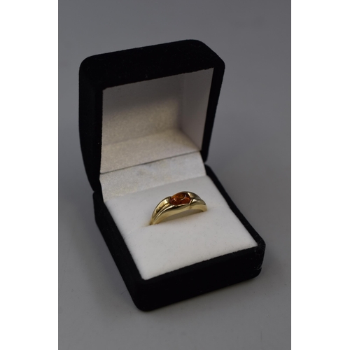 24 - Vintage Hallmarked Birmingham 375 (9ct) Baltic Amber Stoned Ring (Size M) Complete with Presentation... 