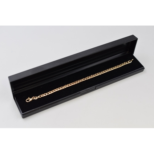 41 - Gold 375 (9ct) Curb Link Bracelet Complete with Case