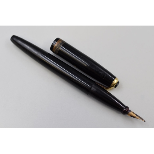 59 - A Wyvern 202 14ct Gold Nibbed Fountain Pen