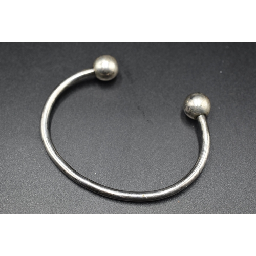 91 - Mondial BRS Silver Bangle