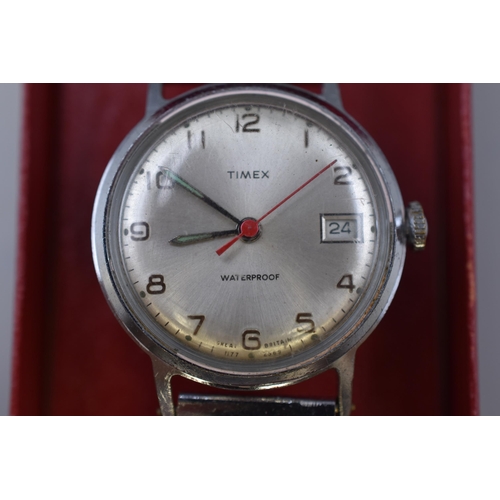 122 - Timex Mechanical 1960s Mechanical Gents Date Watch with Original Box (Working)