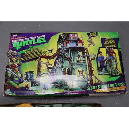 452 - Boxed nickelodeon Teenage Mutant Ninja Turtles Secret Sewer Lair Playset seems to be complete