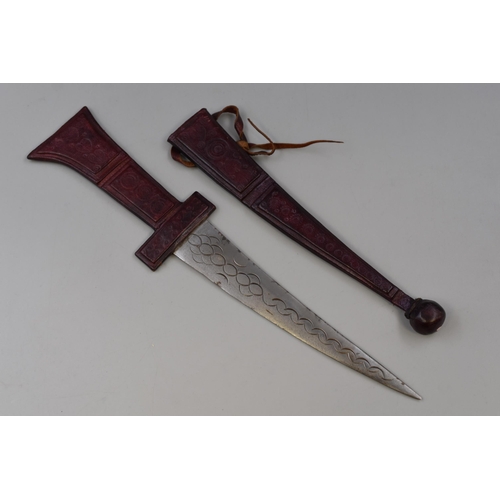 263 - North African Curved Dagger with Leather Handle and Sheath. No Postage