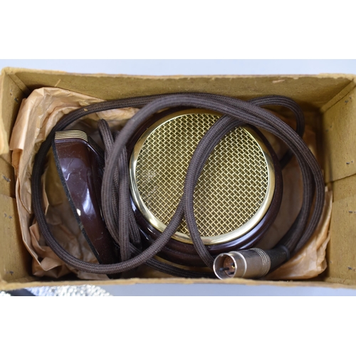 471 - Vintage Bakelite Grundig microphone complete in original box