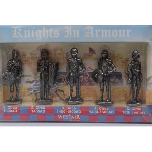 475 - Collection of miniature die-cast figures including West Air Knights in armour, Romans, Del Prado 200... 