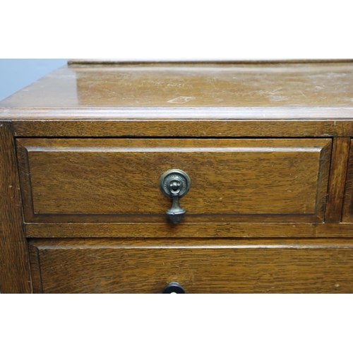 652 - A 1930's Set of Two Over Three Drawers, With Brass and Bakelite Handles. Approx 19