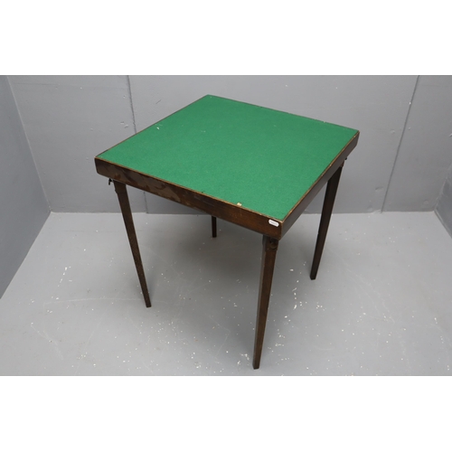 656 - Antique card/game table with cloth (27