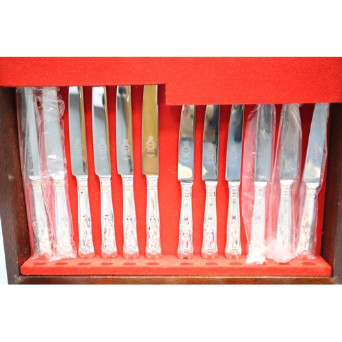 520 - A Mappin & Webb 50 Piece Canteen of Cutlery In Oak Presentation Case and Original Box