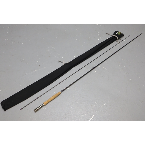 733 - A Daiwa Two Piece Whisker Fly Fishing Rod, 8'6