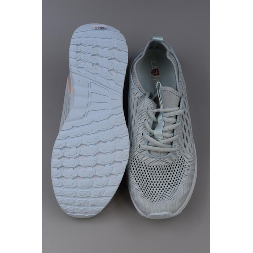 794 - Pair of Larnmern Plus Mesh Lace up Trainers (UK 7)