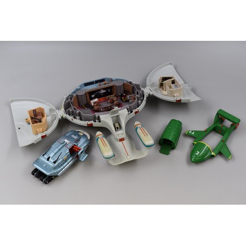 841 - Classic lots to include Star Trek Enterprise NCC-1701-D, 11