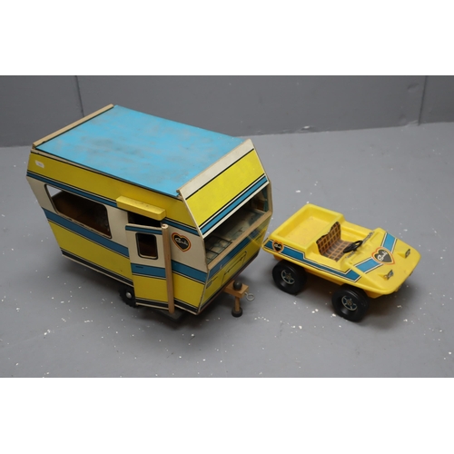 874 - Vintage Sindy caravan on wheels with pull along car