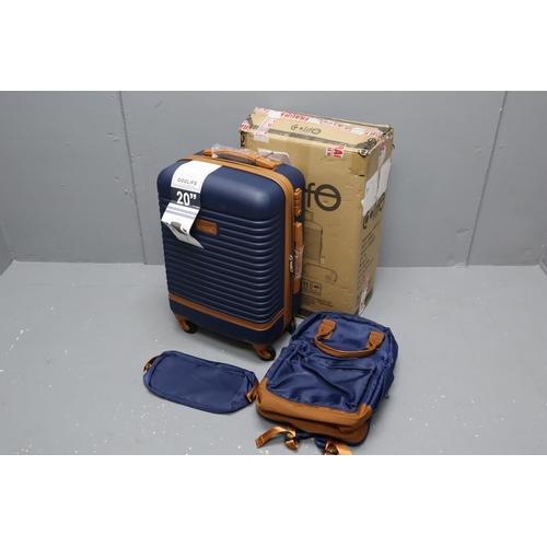 919 - New cabin sized suitecase three piece set with toiletry bag and backpack