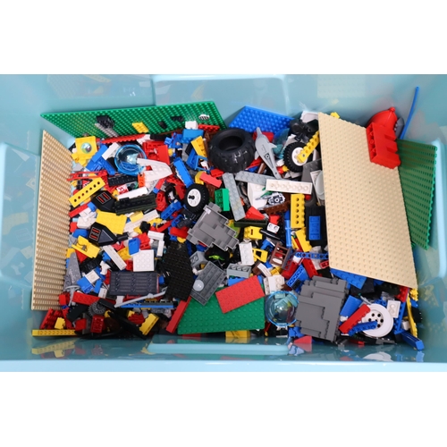 881 - Unsorted Lego Approx 8.8Kg