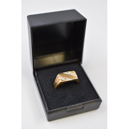 5 - Hallmarked 375 (9ct) Gold Signet Ring Complete with Presentation Box (Size R)