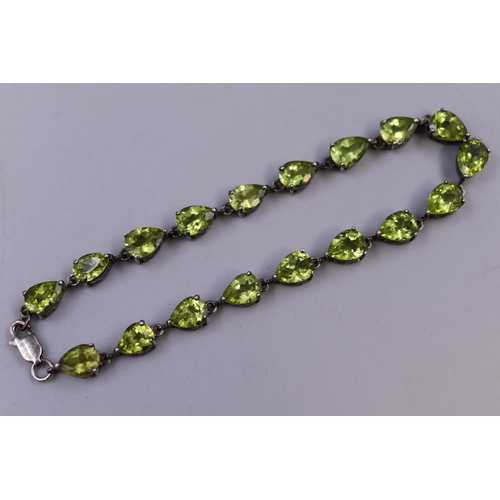 50 - A 925. Silver Peridot Stoned Bracelet