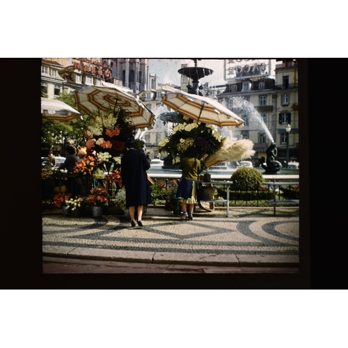 345 - A Selection of Approx 70 Stereoscopic Slides Scandanavian and European Cities, With Two Stereosopic ... 