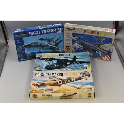 200 - Selection of Four Plastic Model Kits to Include, Supermarine Spitfire Mk Vb, F-16A Fighting Falcon, ... 