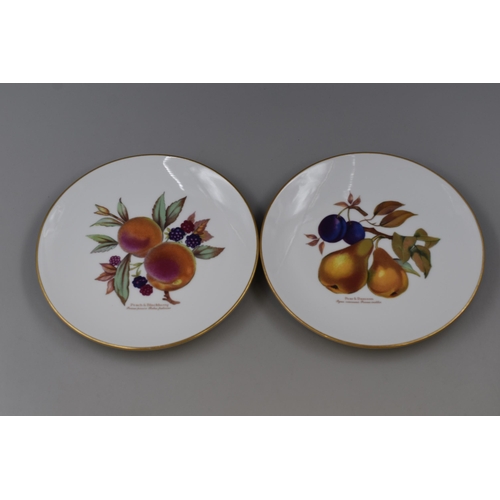 364 - Set of 6 Royal Worcester Evesham Fruit Plates with a Large Serving Platter (13