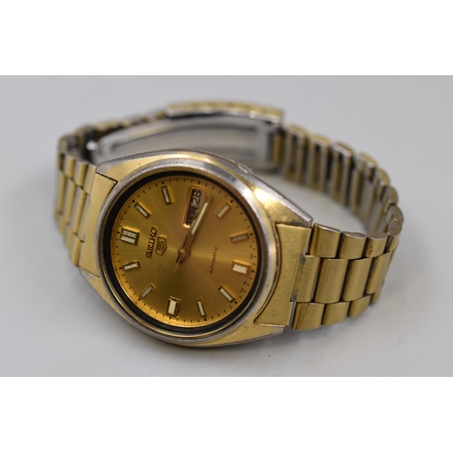 115 - A Seiko 5 Gold Tone Gent's Automatic Watch, Working