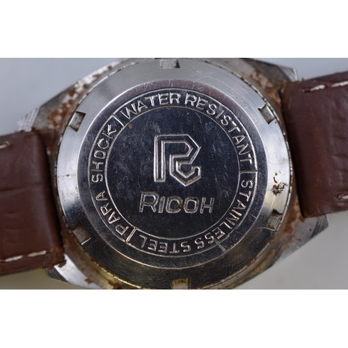 126 - A Ricoh 9 21 Jewels Automatic Gents Watch, With Leather Strap. Working