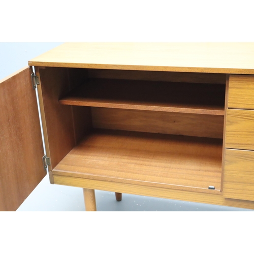 556 - A Retro Mid-Century Schreiber Teak One Door Three Drawer Sideboard, Approx 4ftx17