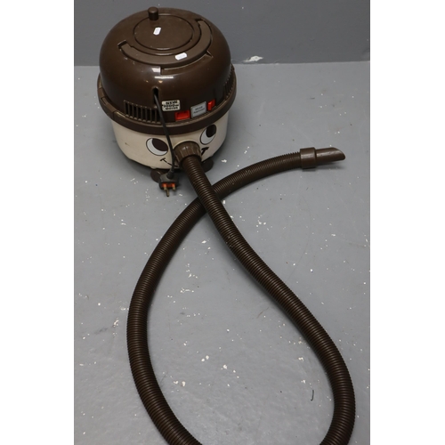 602 - Henry Hoover with Hose but No Attachment (powers on)