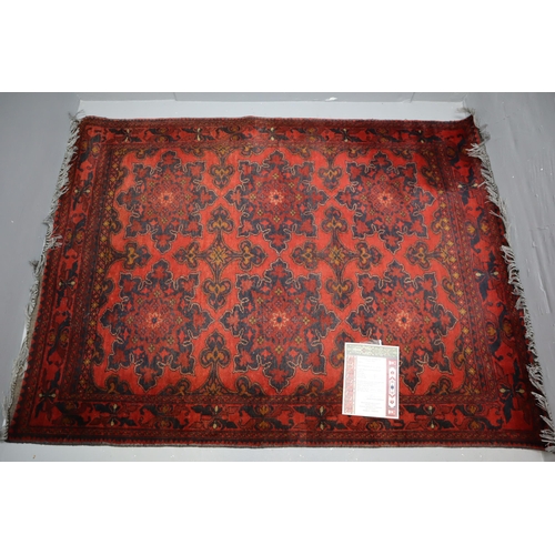 612 - A Genuine Persian Wool Rug, Approx 5ft x 7ft With Certificate of Authenticity