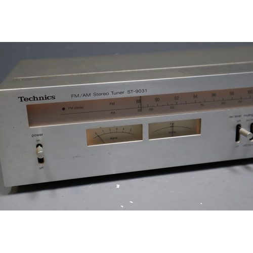 729 - Technics Separates Set Up to include Duel Drive Automatic Turntable model Number SL-3200 complete wi... 