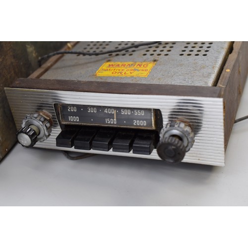 624 - Vintage car radio in a wooden carry box