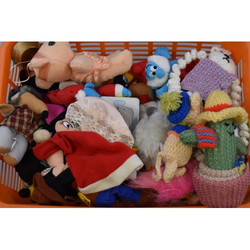 498 - Mixed selection of toys to include mainly vintage McDonalds toys