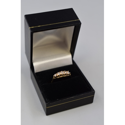 3 - An 18ct Gold Diamond Stoned Ring, Size R/S