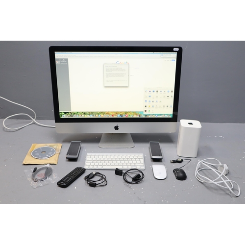 577 - Apple iMac Computer Complete with Disc, Keyboard, Mouse, Speakers and Leads Powers on when tested se... 