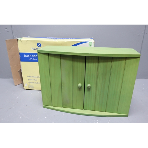 799 - Bathroom Cabinet (H 39.6cm x W 56cm x D 19cm Green Washed Finish, Interior Shelf and Fixings Include... 