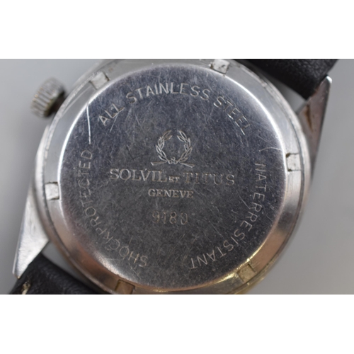 66 - A Solvil Et Titus Gent's Mechanical Watch, With Leather Strap. Working