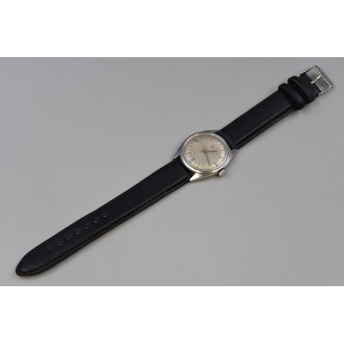 66 - A Solvil Et Titus Gent's Mechanical Watch, With Leather Strap. Working