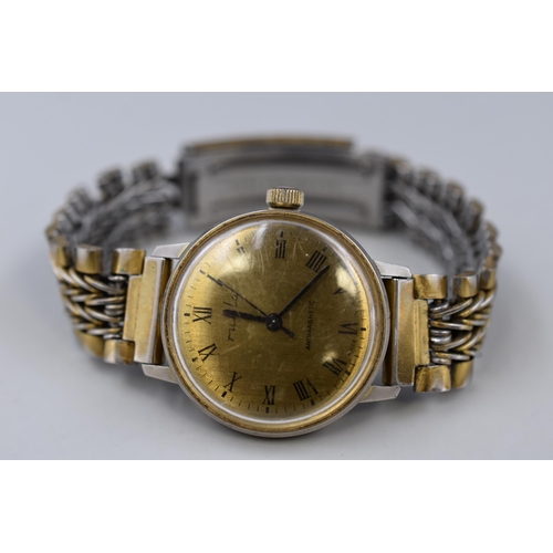 77 - A Ruhla Gent's Mechanical Watch, Working