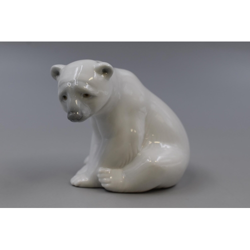 191 - Boxed Lladro Seated Polar Bear Figurine No.1207-B (3