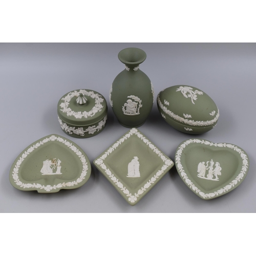 208 - Six Pieces of Green Wedgwood Jasperware