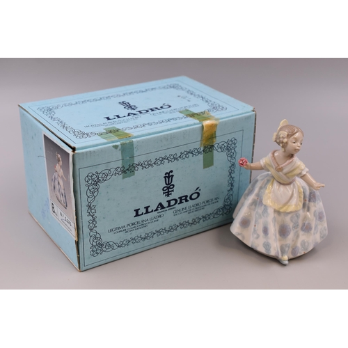 245 - A Boxed Lladro Carmencita (5375) Porcelain Figure, Approx 5.5