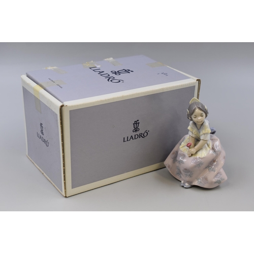 251 - Boxed Lladro Lolita Figurine No.5372 (5