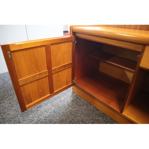 536 - Exceptional Quality Mid Century Blond Teak Nathan Sideboard Consisting of Two Drawers Flanked By Two... 