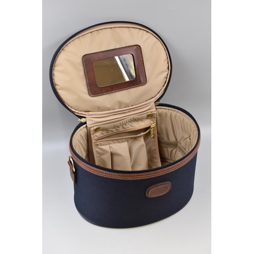 621 - Marks and Spencers Traveller Vanity Case (As New)