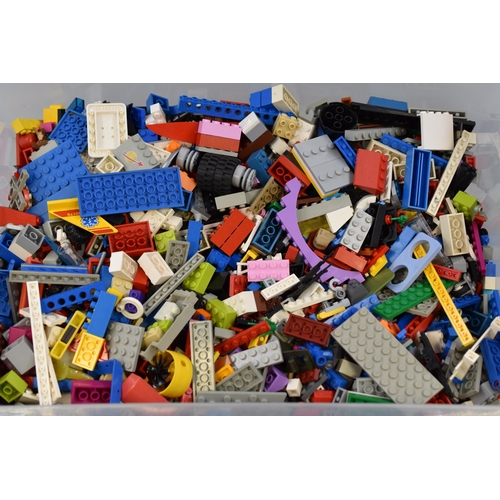 703 - Box Full of Unsorted Lego (Approx 6KG)