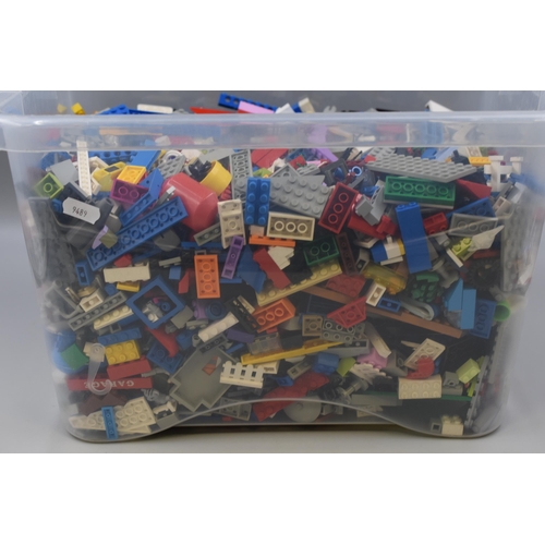 703 - Box Full of Unsorted Lego (Approx 6KG)