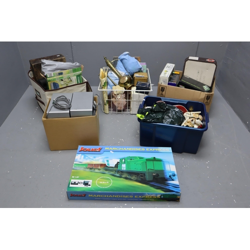 743 - Large Six Box Mixed Lot to include Boxed Electricals, Games, Vases, Christmas Elf on shelves, Chines... 