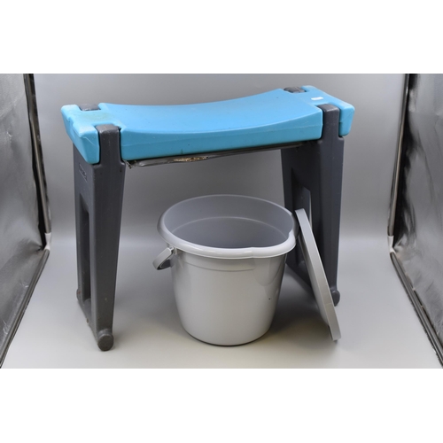 594 - Gardener Padded Kneeler Stool and Commode Bucket With Lid and Handle