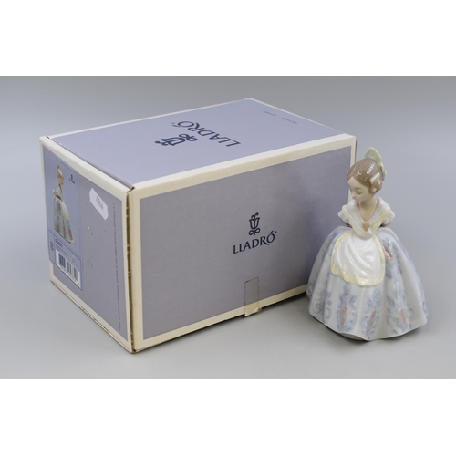 266 - Lladro Pepita Girl Porcelain Figurine Model 05374, Valencianita Triste, Retired Lladro Figurine Comp... 