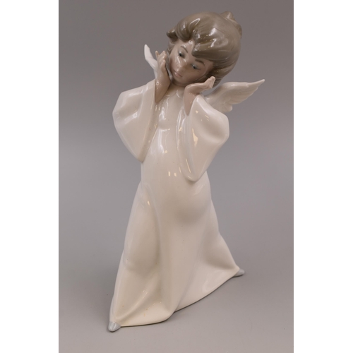 269 - LLadro Mime Angel Porcelain Figurine ( Angel Mimico ) Model No 4.959 approx 8