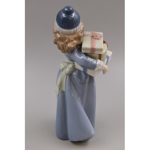 279 - NAO By LLadro Retired Porcelain Figurine 'Christmas Times' Model No 484, appro 23cm in Height, ... 